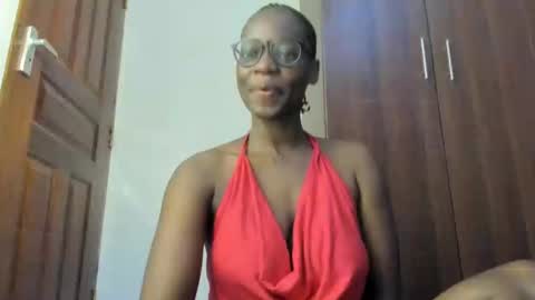 Snapshot of afro_pop chatting on March 10, 2025, 1:56 am Leah online show from March 10, 2025, 1:56 am