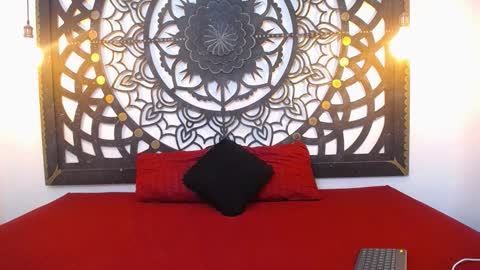 afrodita_house online show from November 8, 2025, 7:34 pm