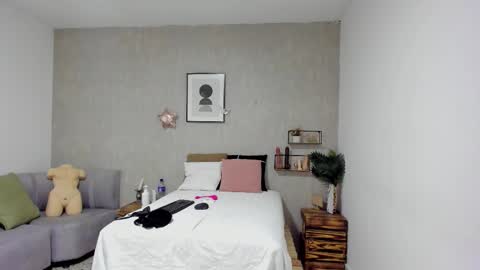 Afrodita online show from December 3, 2025, 7:23 pm