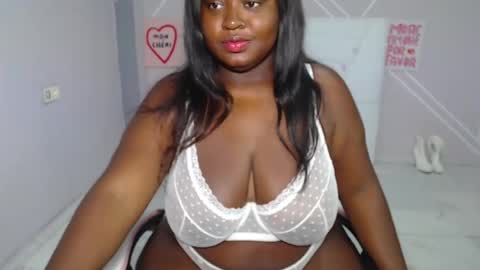 afroditaebano online show from July 27, 2026, 11:17 am