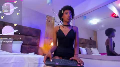 Snapshot of afroditagreenn chatting on July 5, 2026, 4:19 am Afrodita online show from July 5, 2026, 4:19 am