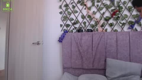 Lia  Valkyria online show from May 27, 2026, 9:12 pm