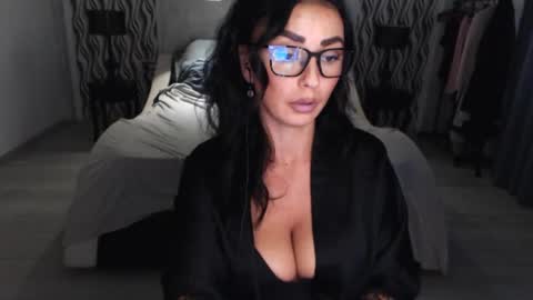 Afro online show from November 2, 2025, 2:30 pm