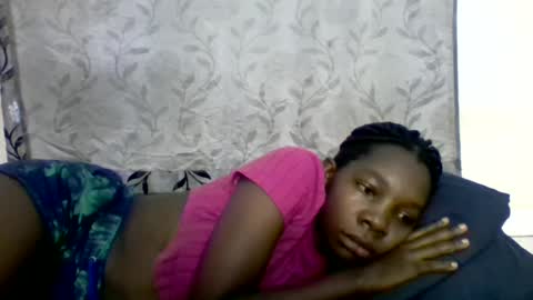 Snapshot of afronubians_ chatting on February 17, 2025, 5:14 am pink and josphen online show from February 17, 2025, 5:14 am