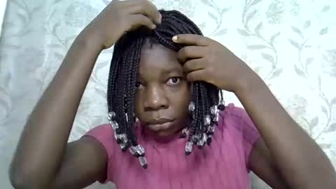 Snapshot of afronubians_ chatting on February 18, 2025, 4:37 am pink and josphen online show from February 18, 2025, 4:37 am