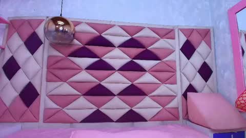 Ana online show from September 26, 2025, 11:58 am