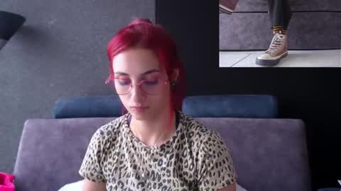 Agata Collinss online show from September 29, 2025, 9:08 pm