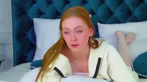 AgataFoxley online show from September 28, 2025, 8:09 am