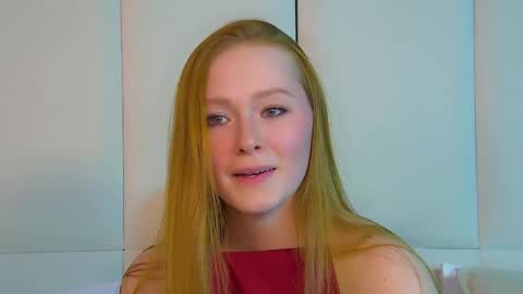 AgataFoxley online show from October 17, 2025, 6:32 pm