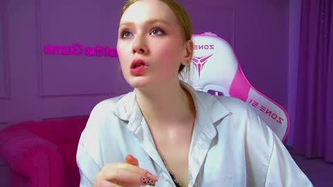 AgataFoxley online show from May 12, 2026, 6:38 pm