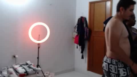 independent model online show from February 24, 2025, 3:44 am