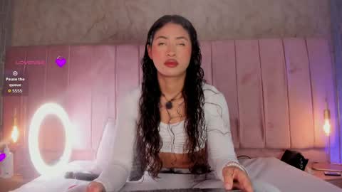 agatha_jener online show from May 27, 2026, 11:29 am