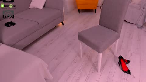 Snapshot of agatha_one chatting on February 22, 2025, 10:42 pm Agatha online show from February 22, 2025, 10:42 pm