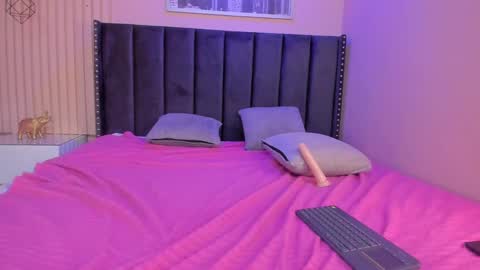 Agatha online show from January 9, 2025, 2:18 pm