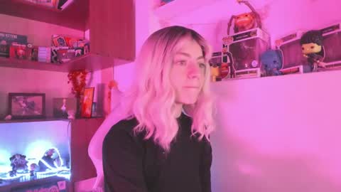 Snapshot of agathaa_ks_ chatting on December 2, 2024, 6:30 am Camila 2 online show from December 2, 2024, 6:30 am