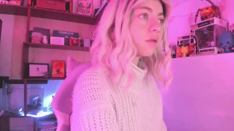 Snapshot of agathaa_ks_ chatting on December 3, 2024, 6:26 am Camila 2 online show from December 3, 2024, 6:26 am