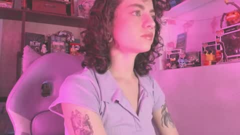 Snapshot of agathaa_ks_ chatting on December 23, 2024, 5:17 am Camila 2 online show from December 23, 2024, 5:17 am