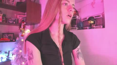 Snapshot of agathaa_ks_ chatting on December 26, 2024, 6:09 am Camila 2 online show from December 26, 2024, 6:09 am