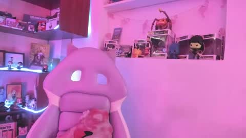 Snapshot of agathaa_ks_ chatting on January 22, 2025, 7:34 pm Camila 2 online show from January 22, 2025, 7:34 pm