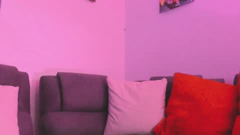 Snapshot of agathaa_ks_ chatting on January 24, 2025, 11:34 pm Camila 2 online show from January 24, 2025, 11:34 pm