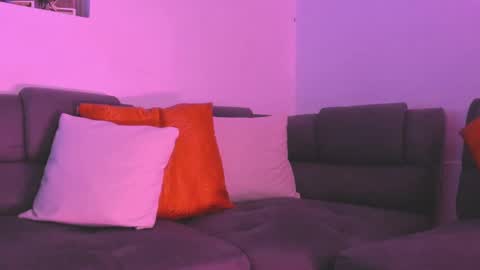 Snapshot of agathaa_ks_ chatting on February 9, 2025, 1:22 am Camila 2 online show from February 9, 2025, 1:22 am