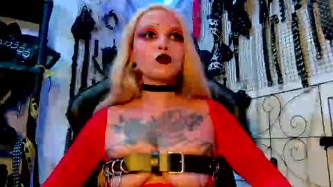Snapshot of agathamoonn chatting on February 19, 2025, 8:52 pm Agatha Fox online show from February 19, 2025, 8:52 pm
