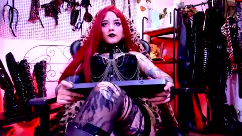 Agatha Fox online show from November 4, 2025, 7:13 pm