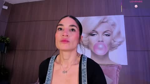    online show from April 12, 2026, 11:21 pm