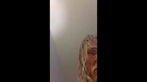agedhardwood59618233 online show from May 18, 2026, 10:04 pm