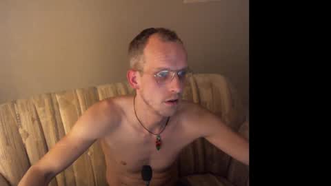 agin17 online show from December 4, 2024, 9:02 pm