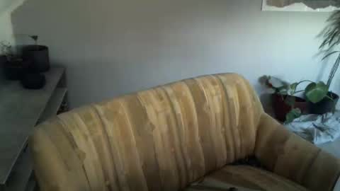 agin17 online show from February 2, 2025, 7:41 am