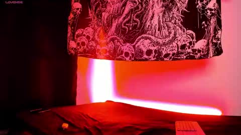 agnes_jones online show from November 17, 2025, 5:02 am