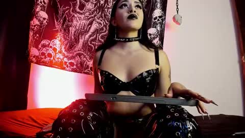 agnes_jones online show from November 24, 2025, 4:56 am