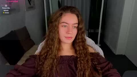 agnes wells online show from July 26, 2026, 1:14 am