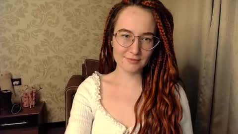 Agnes online show from October 18, 2025, 10:10 pm