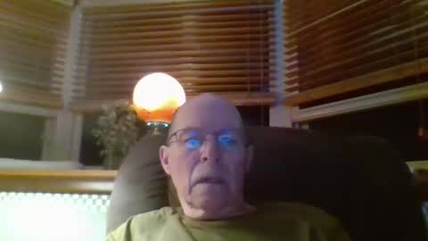 Snapshot of aguynrkfrd chatting on October 6, 2025, 9:29 am aguynrkfrd online show from October 6, 2025, 9:29 am