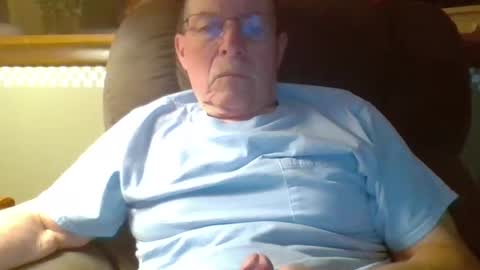 Snapshot of aguynrkfrd chatting on November 11, 2025, 10:37 am aguynrkfrd online show from November 11, 2025, 10:37 am