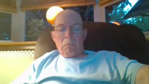 Snapshot of aguynrkfrd chatting on June 17, 2026, 9:56 am aguynrkfrd online show from June 17, 2026, 9:56 am