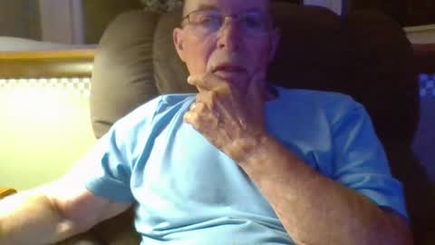 Snapshot of aguynrkfrd chatting on July 16, 2026, 9:04 am aguynrkfrd online show from July 16, 2026, 9:04 am