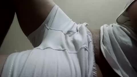 ahmed1235698 online show from November 7, 2025, 10:21 pm