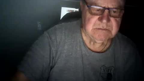 Snapshot of ahmole chatting on December 26, 2024, 6:19 am Ole online show from December 26, 2024, 6:19 am