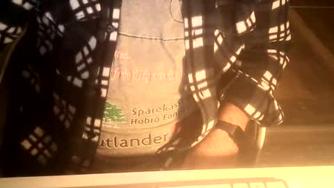 Snapshot of ahmole chatting on January 12, 2025, 10:01 pm Ole online show from January 12, 2025, 10:01 pm