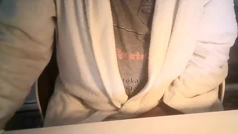 Snapshot of ahmole chatting on February 2, 2025, 11:19 am Ole online show from February 2, 2025, 11:19 am