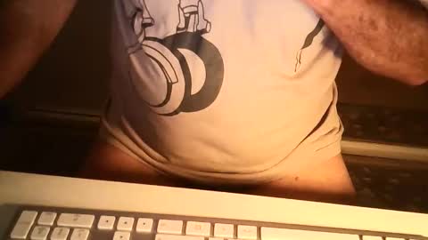 Snapshot of ahmole chatting on September 18, 2025, 5:31 am Ole online show from September 18, 2025, 5:31 am