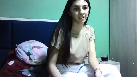 Snapshot of ahotkitty18 chatting on December 24, 2024, 3:47 pm Selena online show from December 24, 2024, 3:47 pm
