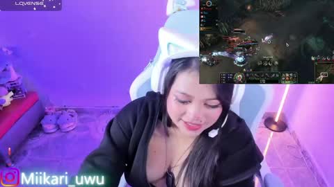 Snapshot of ahri_elderwood chatting on May 22, 2026, 5:25 am Ahri help me get to 100 online show from May 22, 2026, 5:25 am