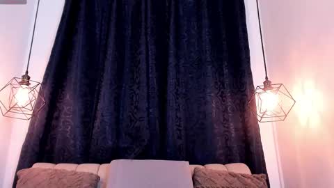 ahsly_ms online show from October 17, 2025, 8:00 pm