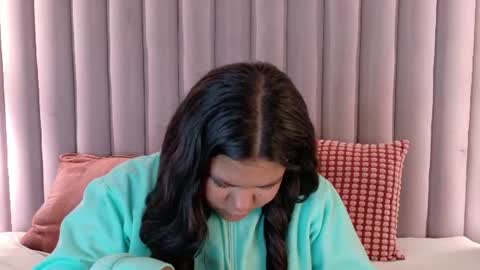 Snapshot of ahslyevans__ chatting on July 12, 2026, 12:18 pm AHSLY online show from July 12, 2026, 12:18 pm
