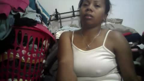 Aicha boobs online show from April 23, 2026, 2:02 am
