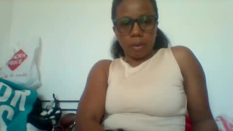 Aicha boobs online show from June 16, 2026, 7:44 am